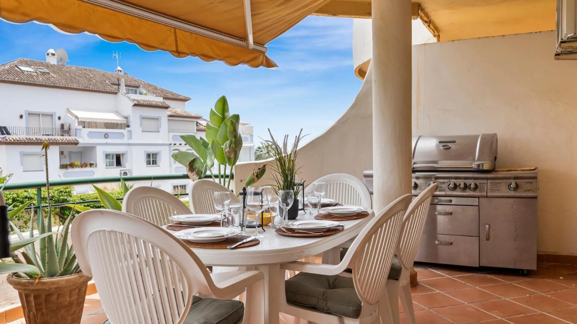 Best Location Duplex In Puerto Banus By Costarentals - Ref M40 Marbella Spain