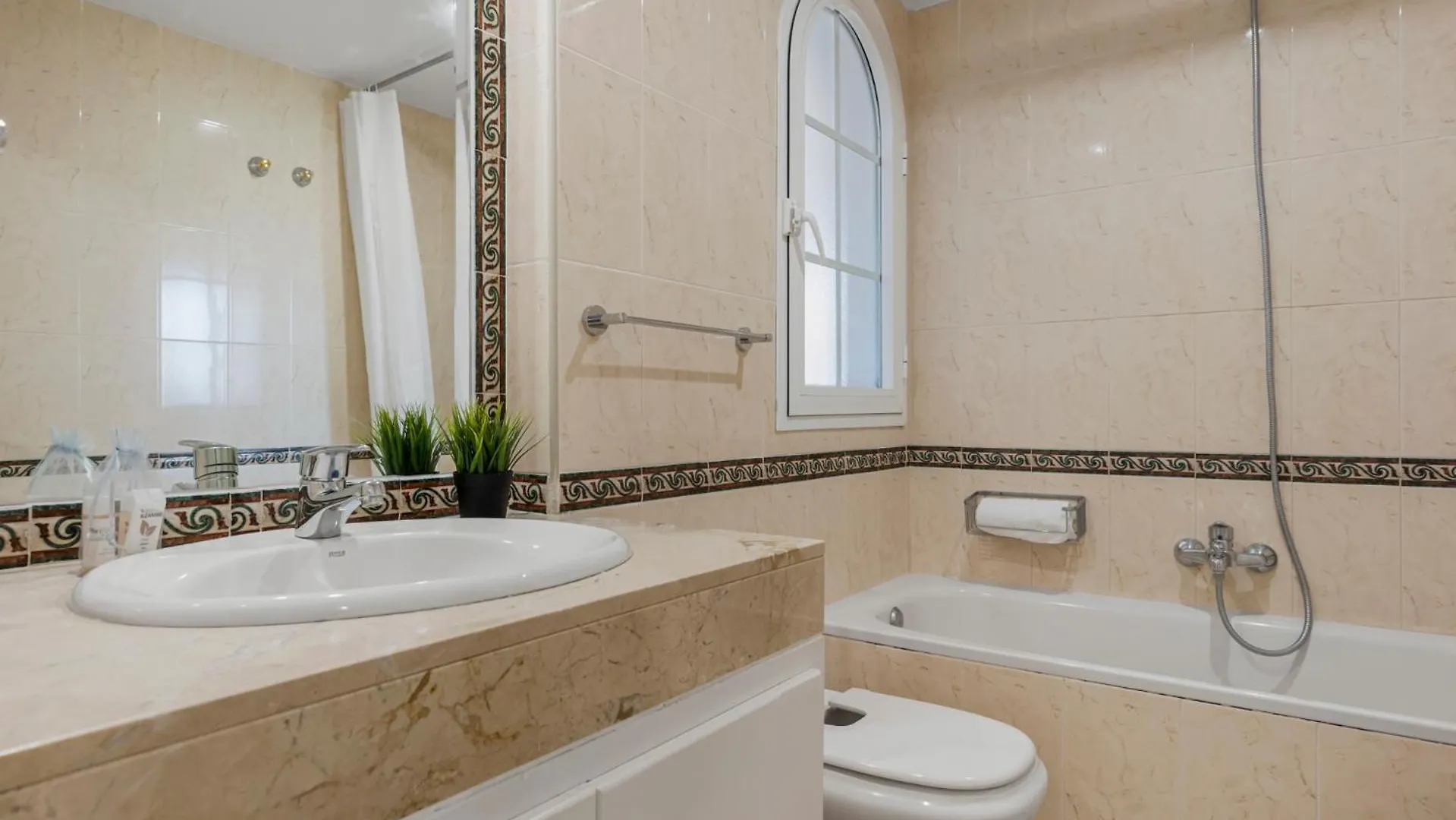 Best Location Duplex In Puerto Banus By Costarentals - Ref M40 Marbella 0*,