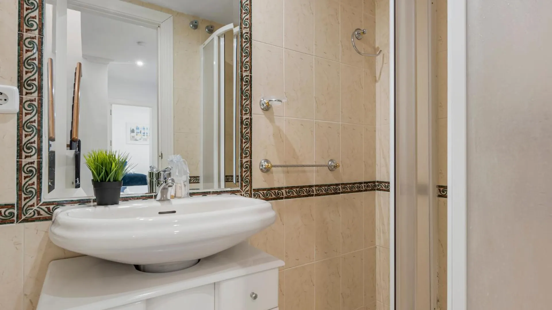 Best Location Duplex In Puerto Banus By Costarentals - Ref M40 Marbella Lejlighed