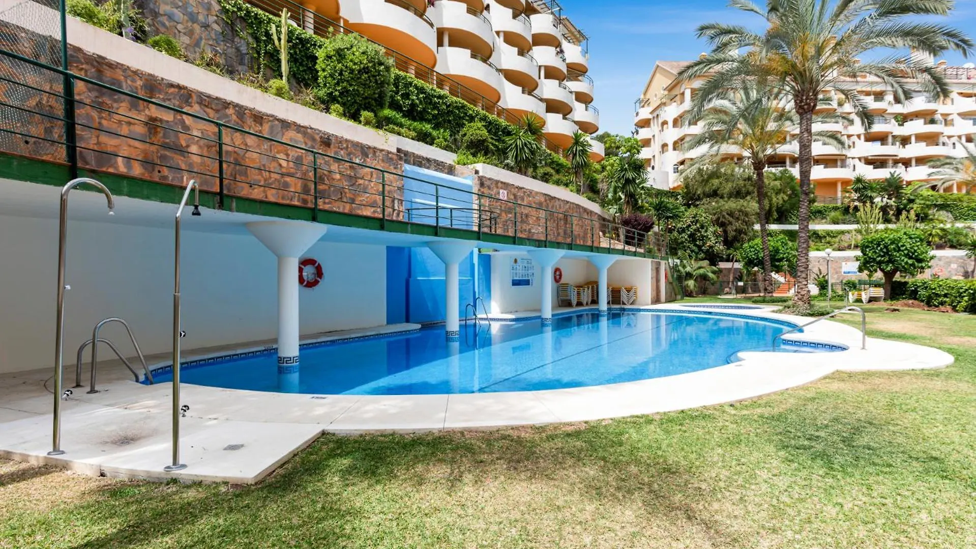 Best Location Duplex In Puerto Banus By Costarentals - Ref M40 Marbella